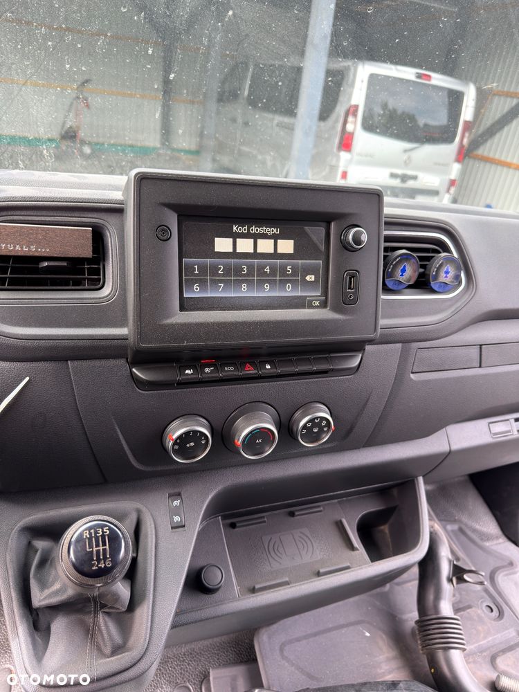 Renault Master - 15