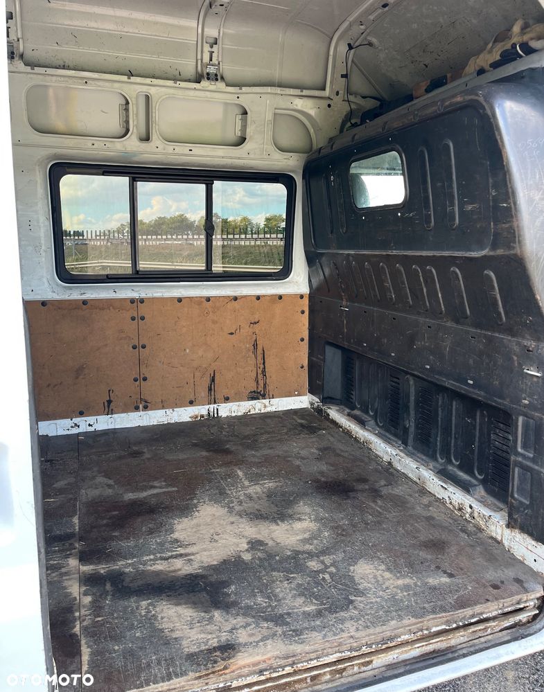 Ford Transit - 14