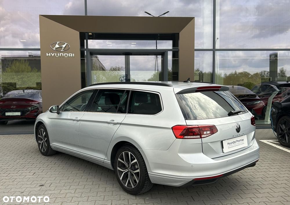Volkswagen Passat - 9