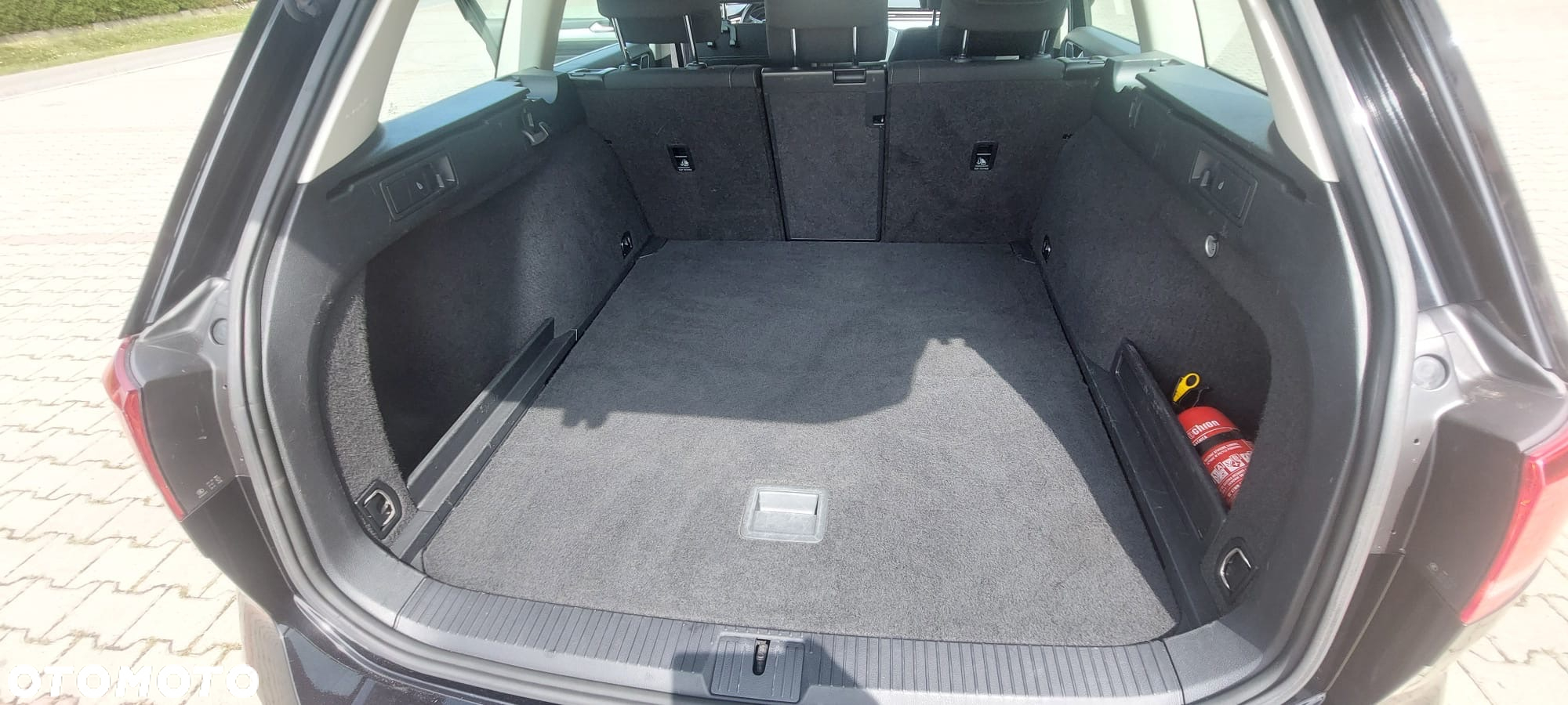 Volkswagen Passat - 8