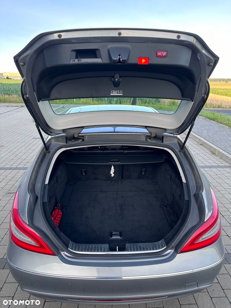 Mercedes-Benz CLS - 11