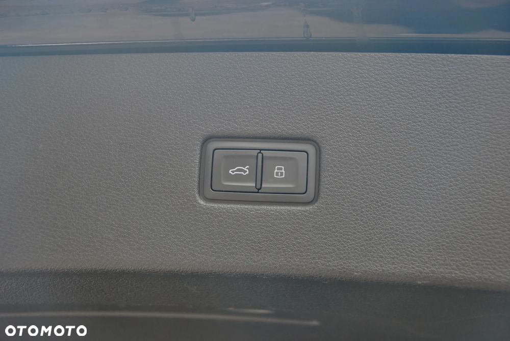 Audi Q8 55 TFSI quattro tiptronic - 37