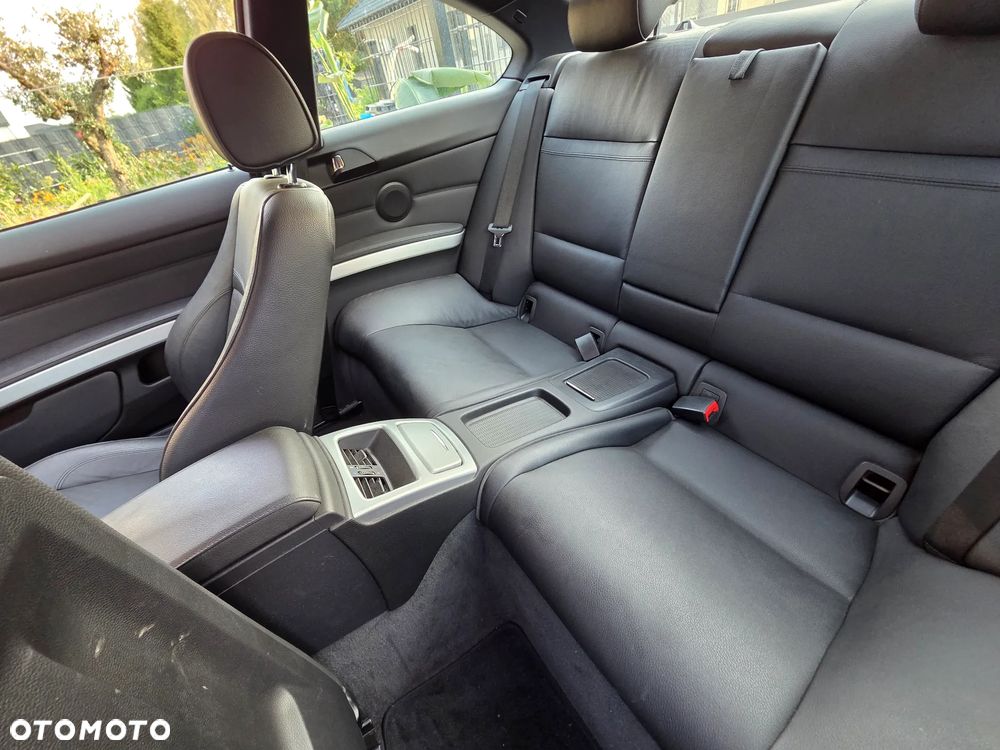 BMW Seria 3 325i - 9