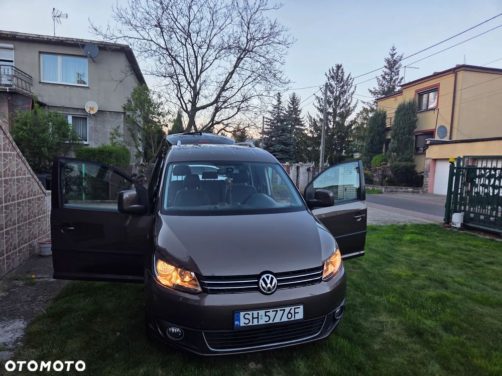 Volkswagen Caddy Highline DSG - 20