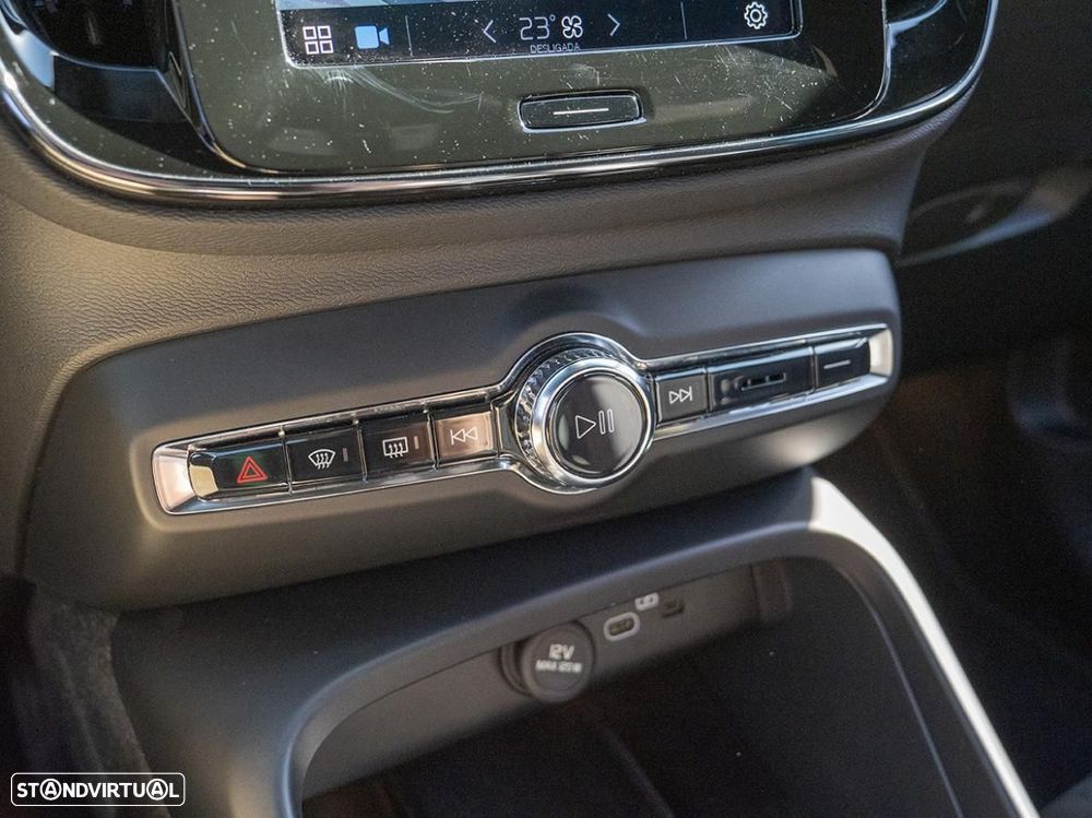 Volvo XC 40 Recharge Pro - 31