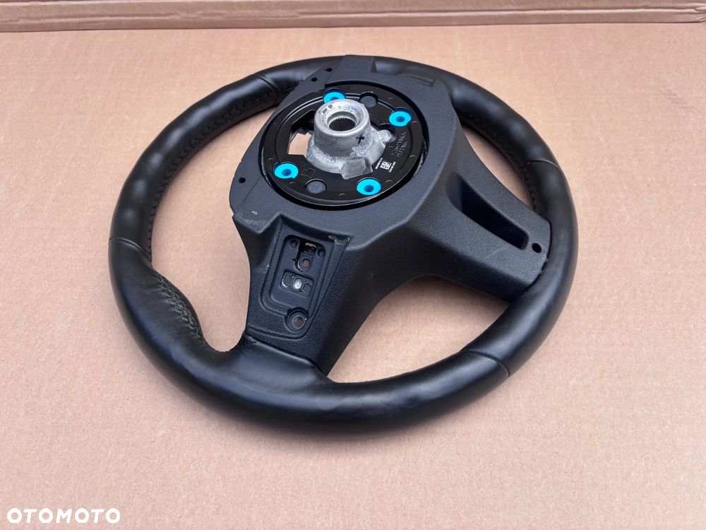 X5 G05 X6 G06 X7 G07 5 G30 G31 7 G11 G12 8 G14 G15 G16 BMW KIEROWNICA SPORTOWA M GRZANA Wibracje ŁOPATKI 8008186 305931 3093511 - 10