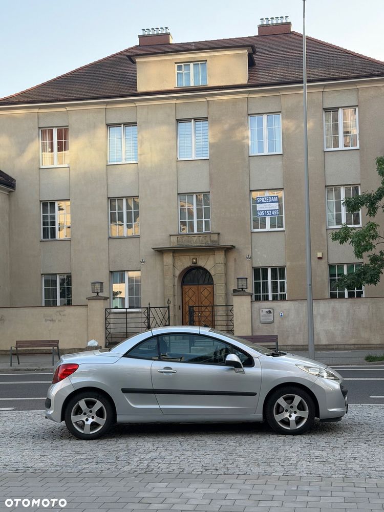 Peugeot 207 CC - 5