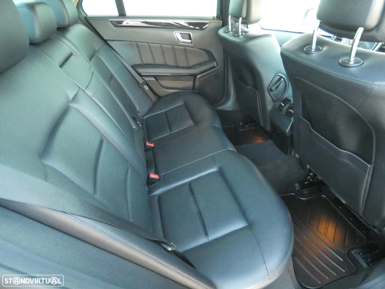 Mercedes-Benz E 250 CDi Avantgarde BlueEfficiency Auto. - 13