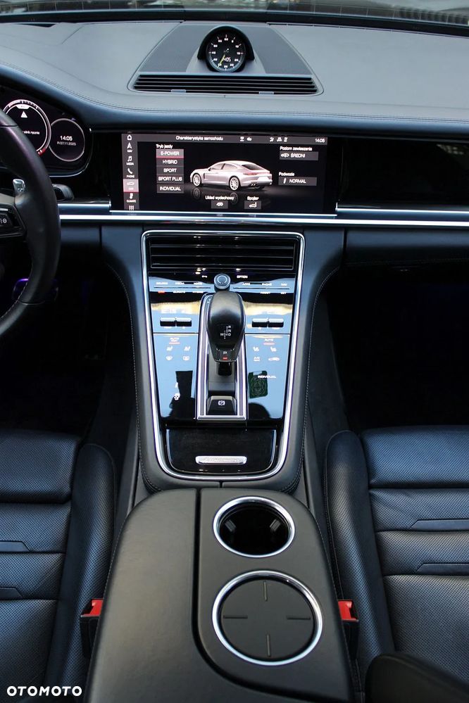 Porsche Panamera 4S E-Hybrid - 23