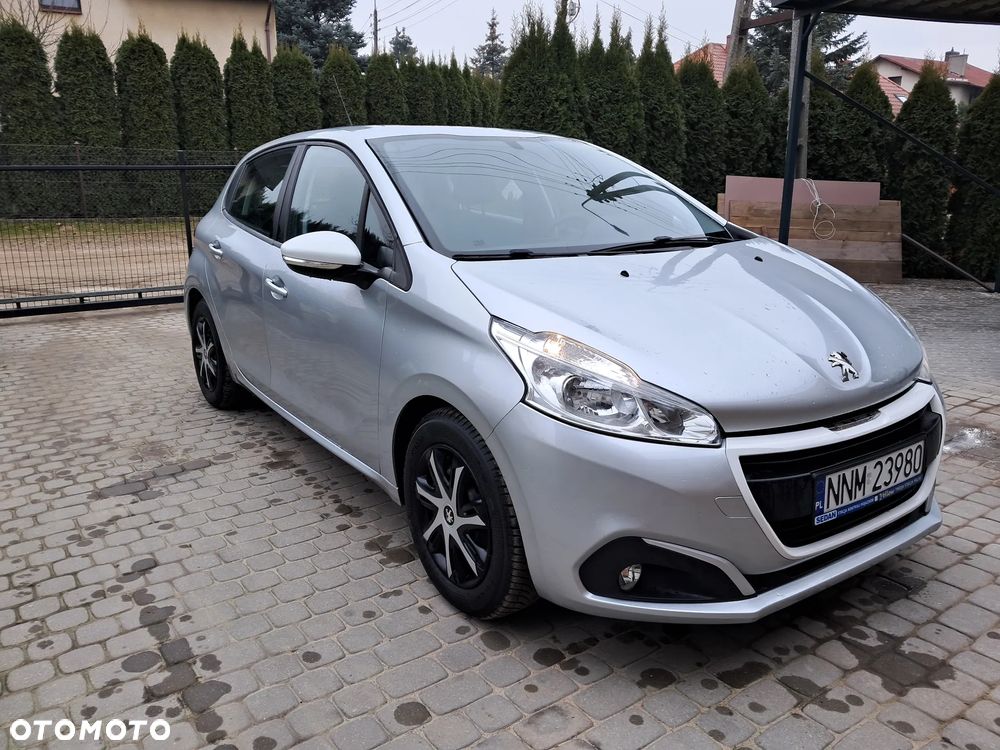 Peugeot 208 PureTech 82 Style - 1