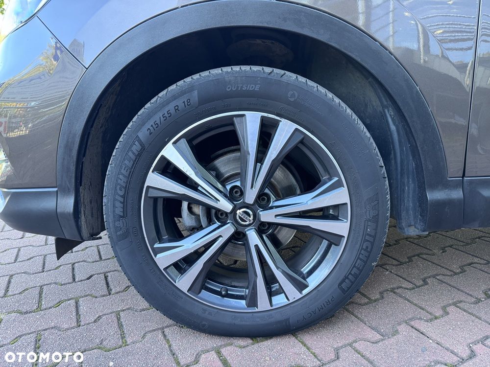 Nissan Qashqai 1.7 dCi TEKNA - 22