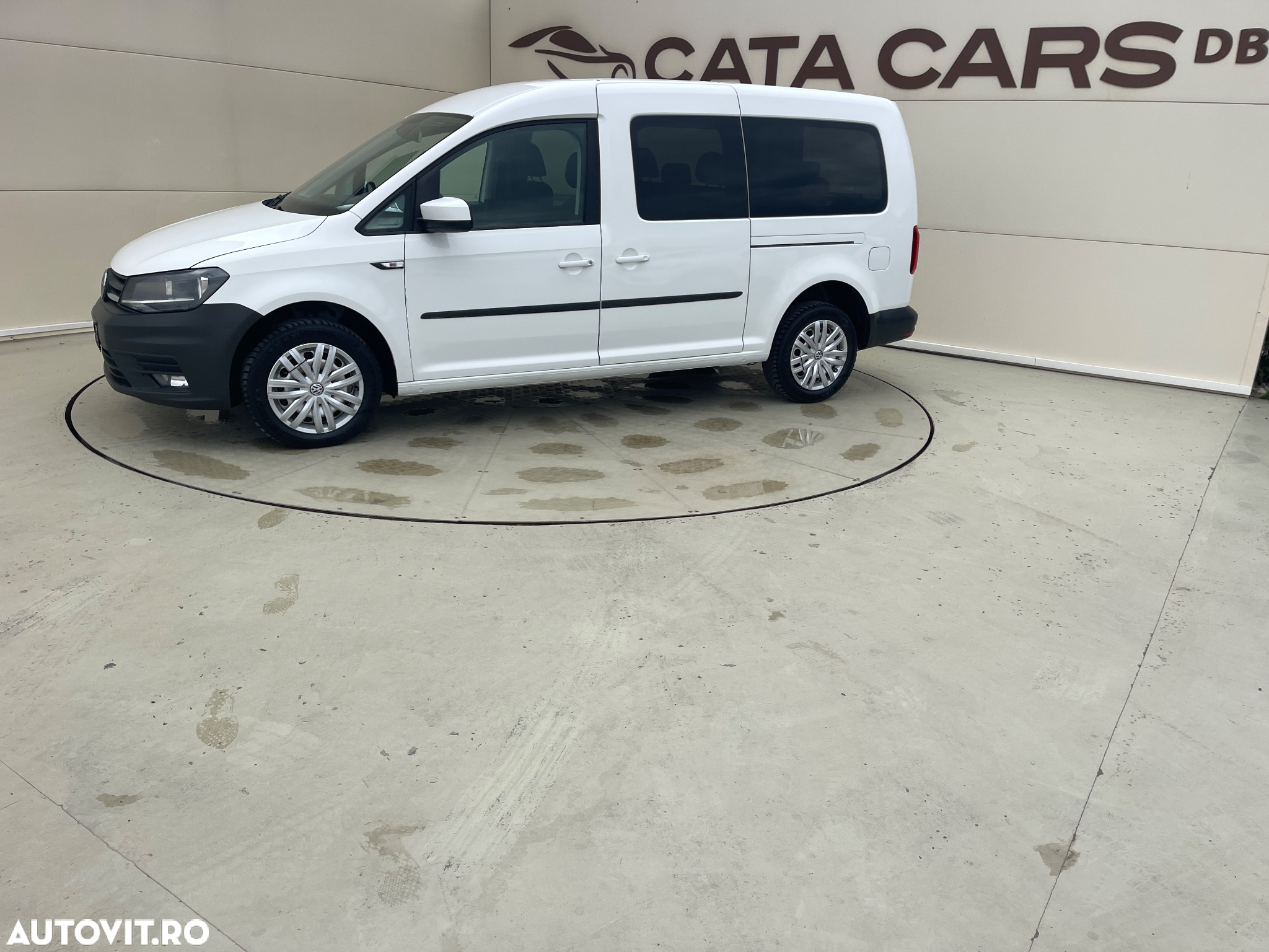Volkswagen Caddy 2.0 TDI (7-Si.) 4MOTION Maxi Comfortline - 6
