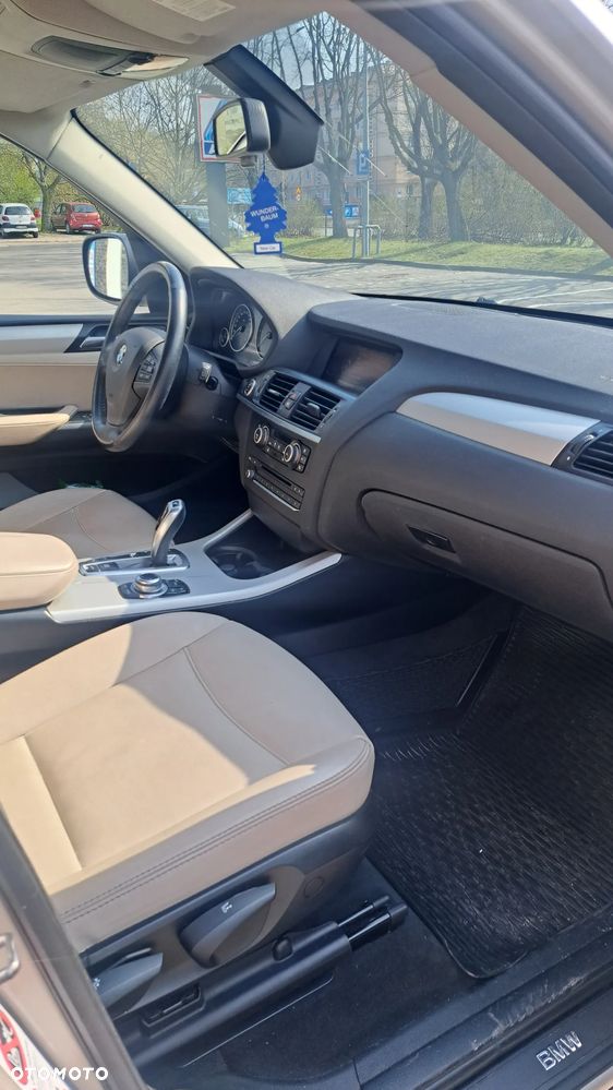 BMW X3 xDrive20d - 10