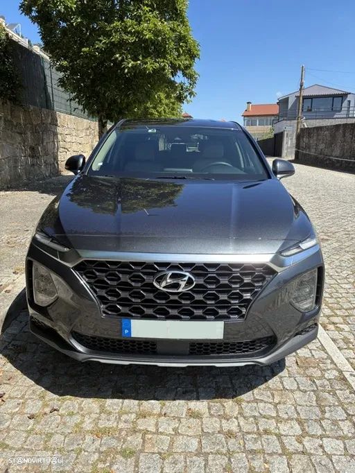 Hyundai Santa Fe - 1