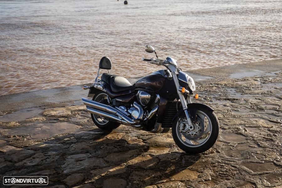 Suzuki Intruder - 25