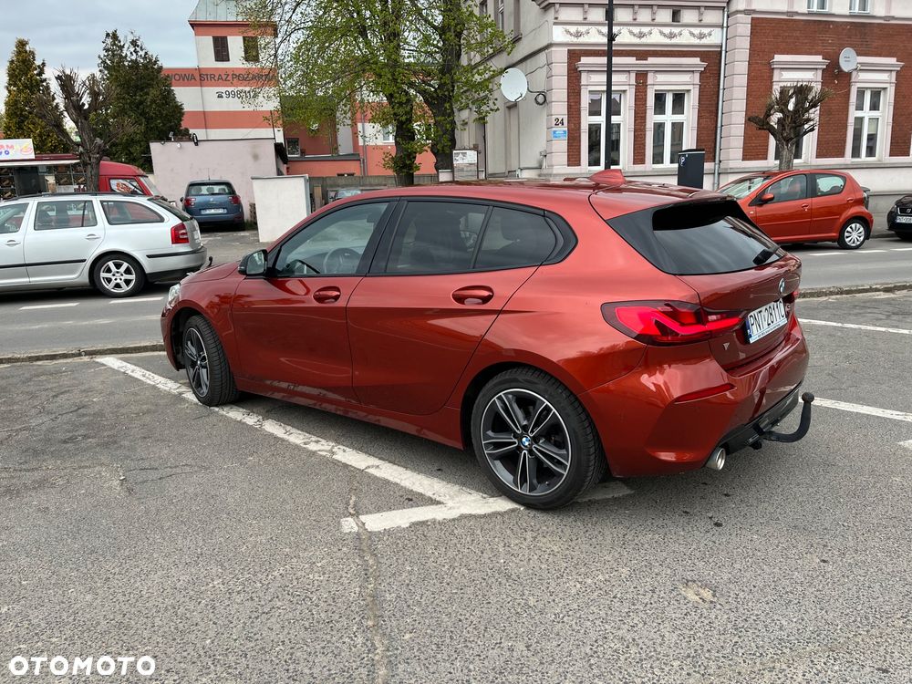 BMW Seria 1 118i Sport Line Shadow - 13
