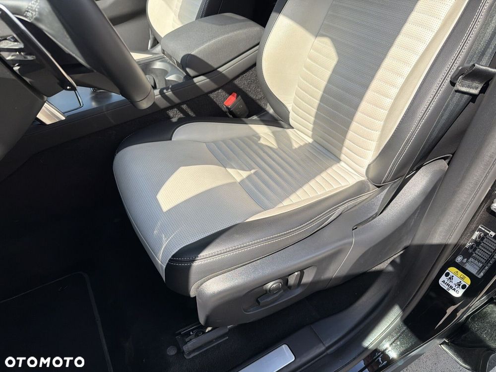 Land Rover Discovery Sport - 14