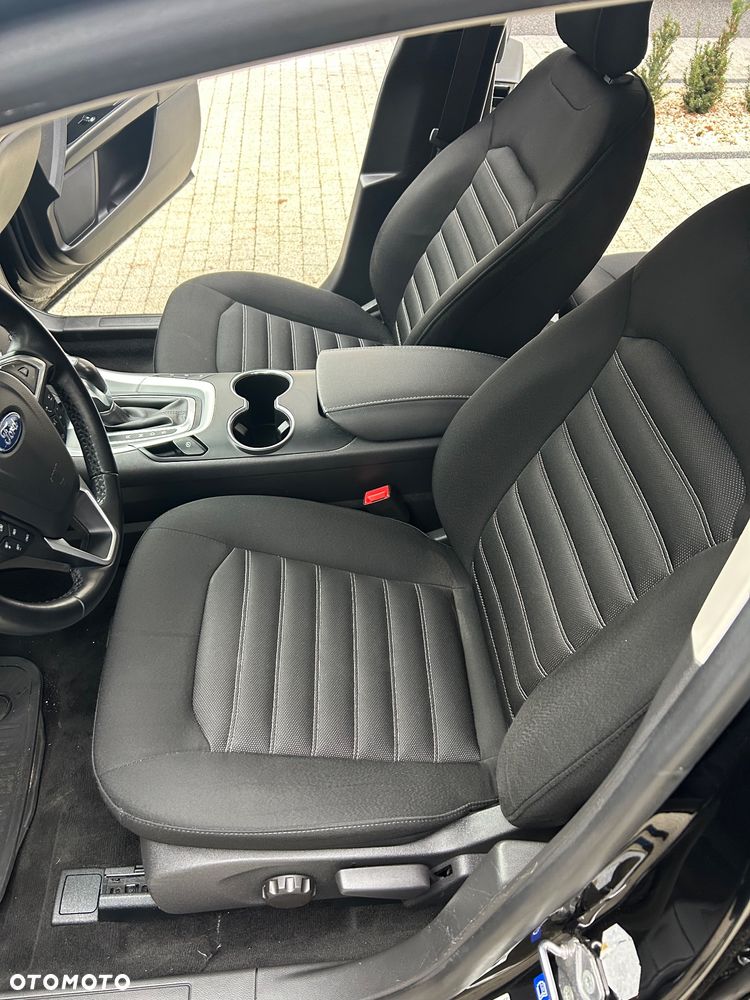 Ford Mondeo SW - 24