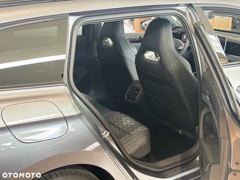 Volkswagen Passat Variant - 14