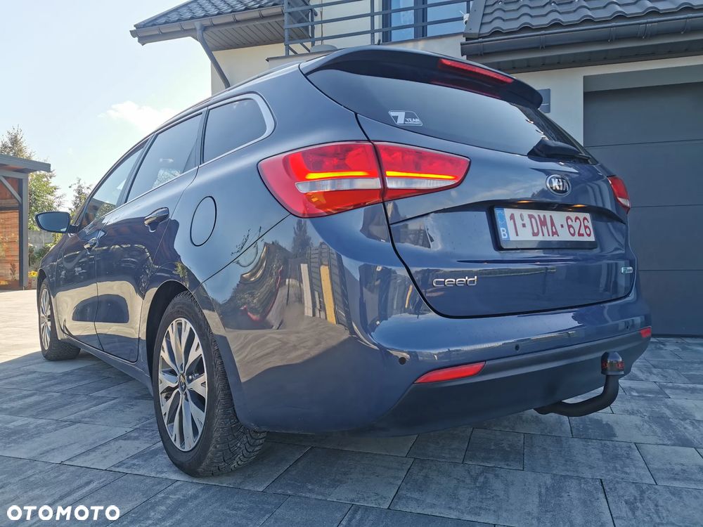 Kia Ceed 1.4 CVVT Dream-Team Edition - 21