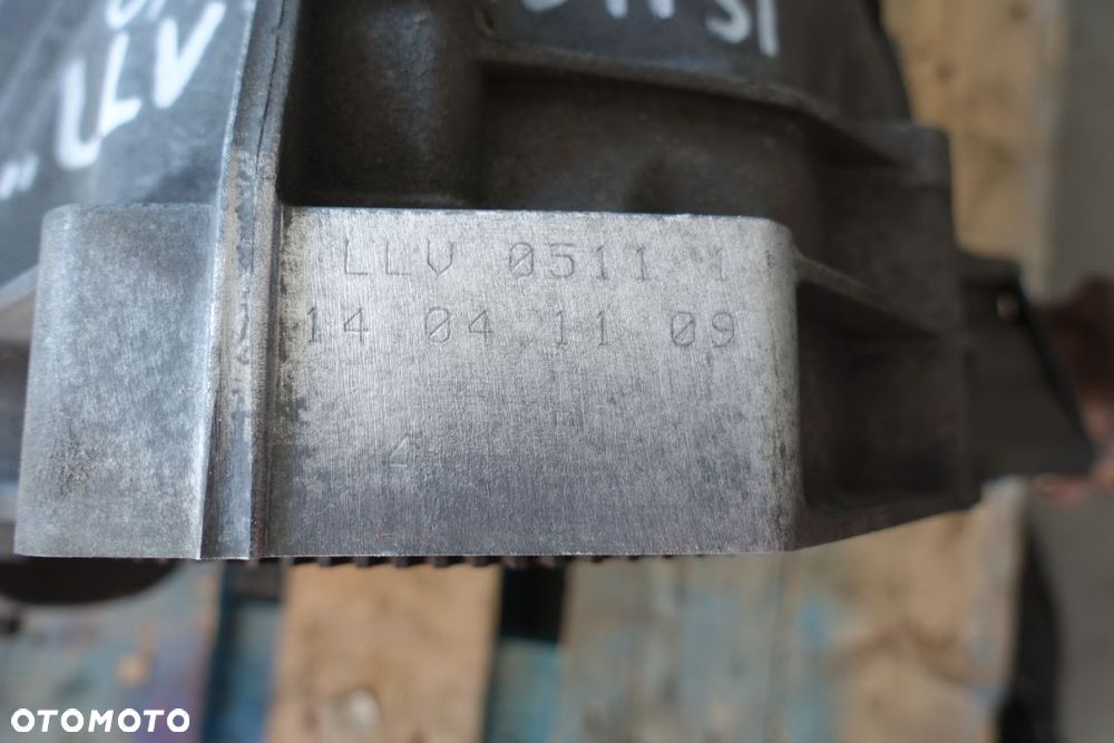 AUDI A4 B8 09r 1.8 TFSI SKRZYNIA BIEGÓW LLV - 4