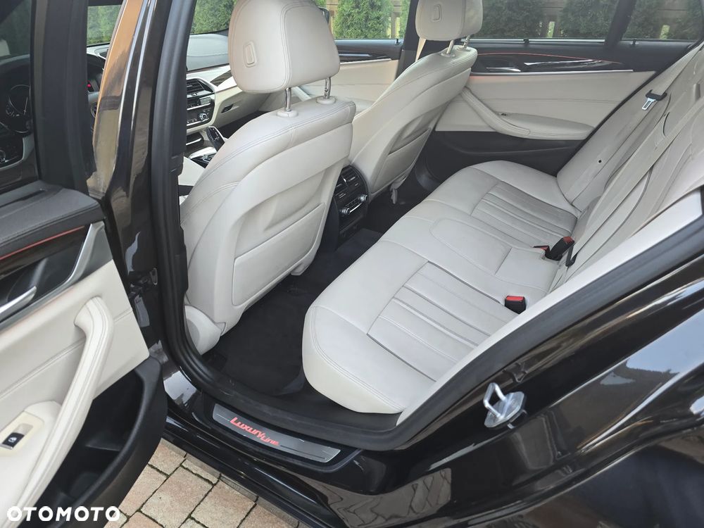BMW Seria 5 520d xDrive Luxury Line - 8