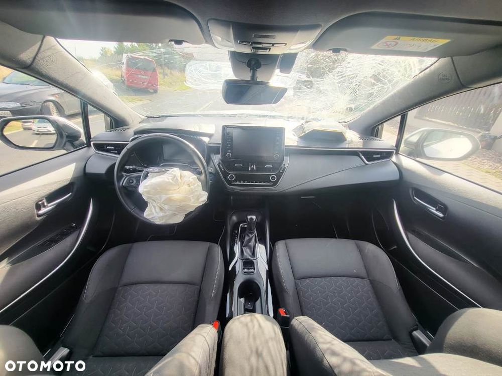 Toyota Corolla - 11