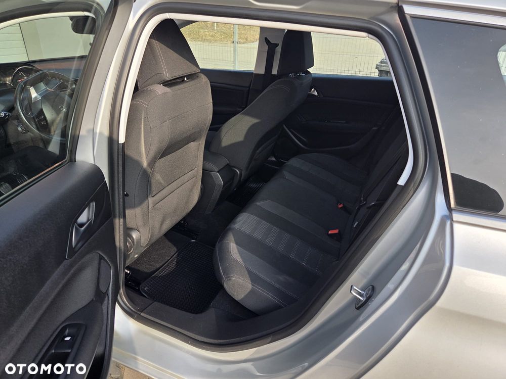 Peugeot 308 BlueHDi 120 Stop & Start Active - 11