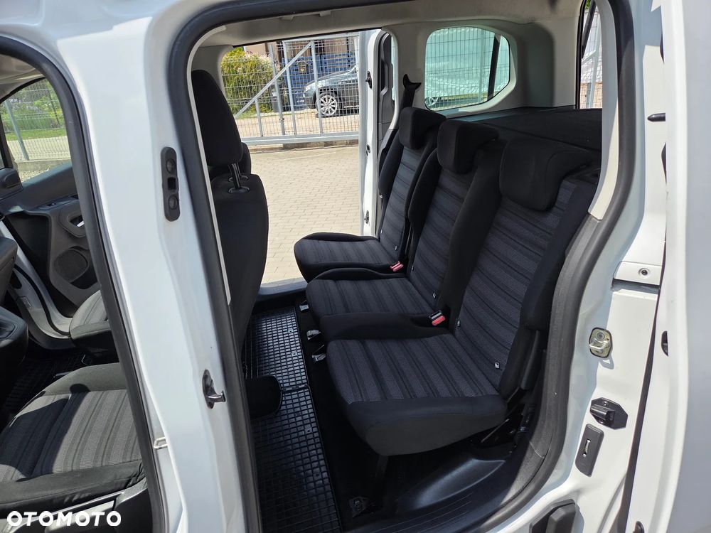 Opel Combo 1.5 CDTI Enjoy S&S - 21