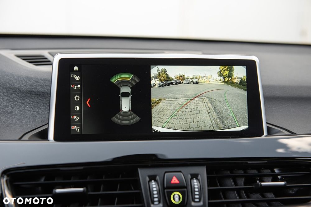BMW X1 xDrive18d Business Edition sport - 27