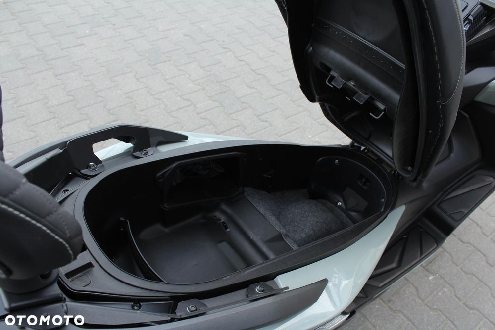 Honda NSS - 13