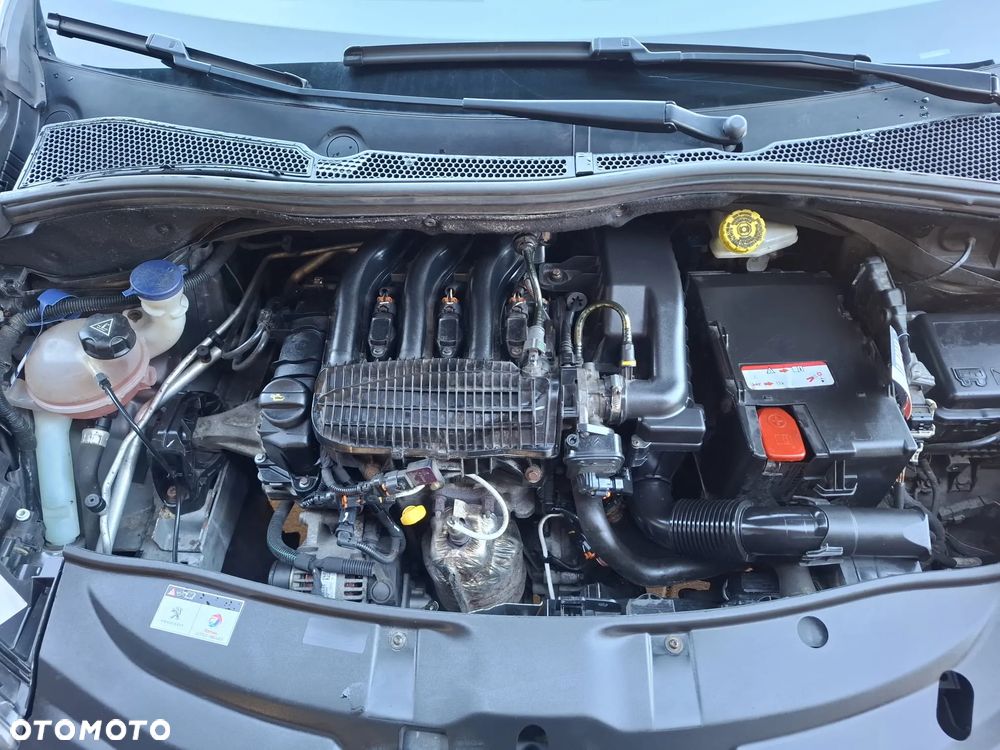 Peugeot 2008 82 VTI Allure - 26