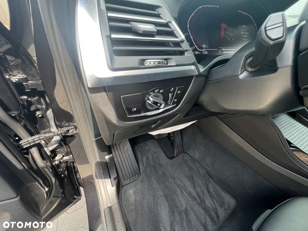 BMW X4 - 16