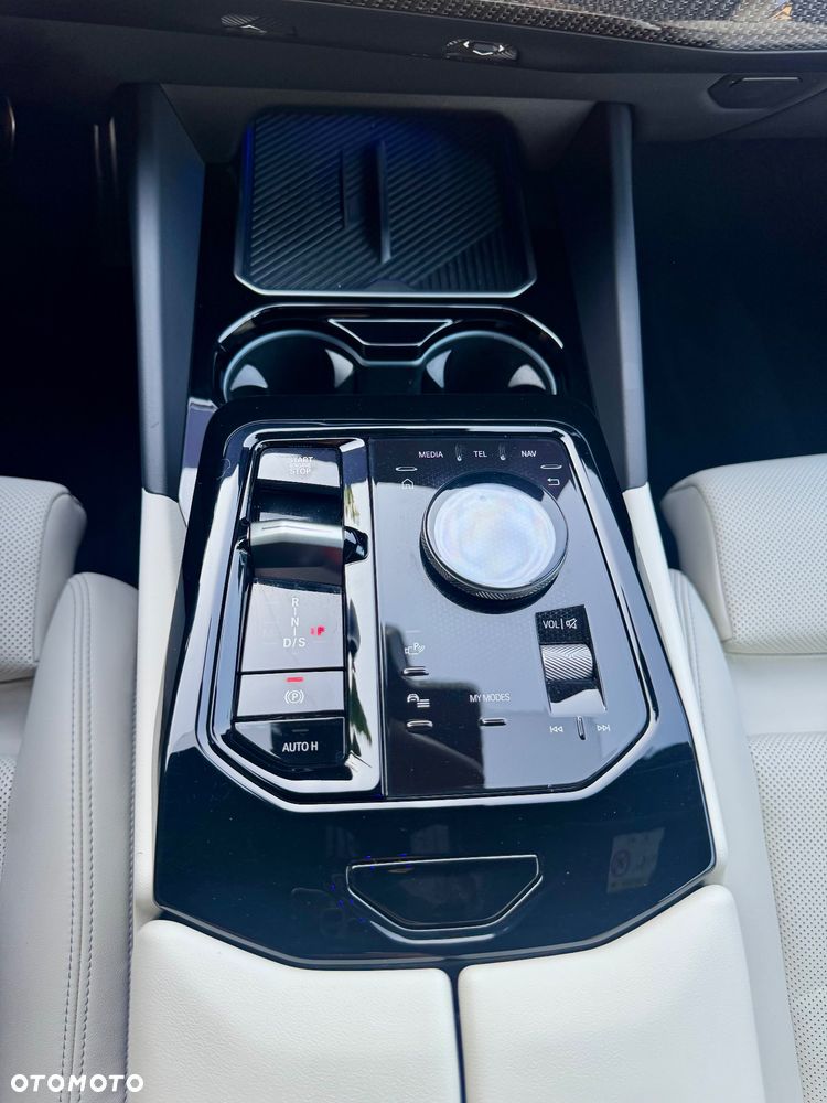BMW Seria 5 520d xDrive mHEV M Sport - 25