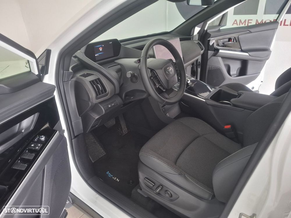 Toyota bZ4X 71,4 kWh Premium - 8