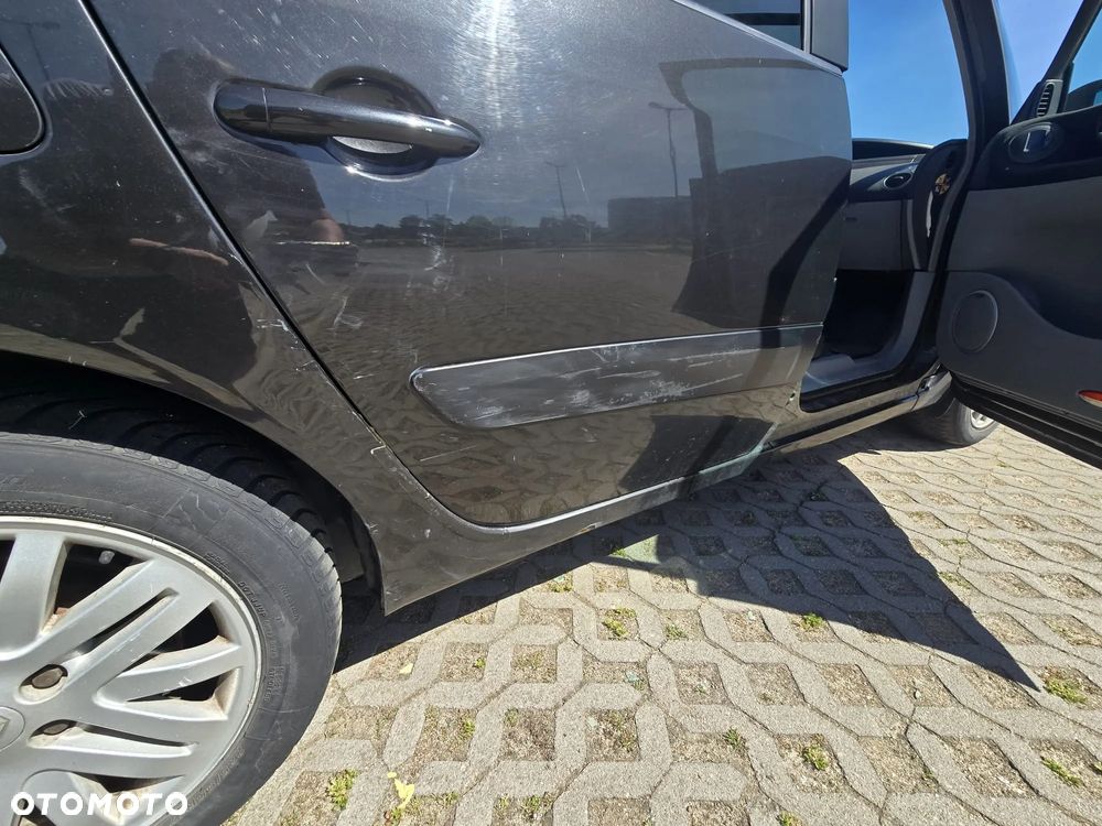 Renault Espace 2.0 Dynamique - 8
