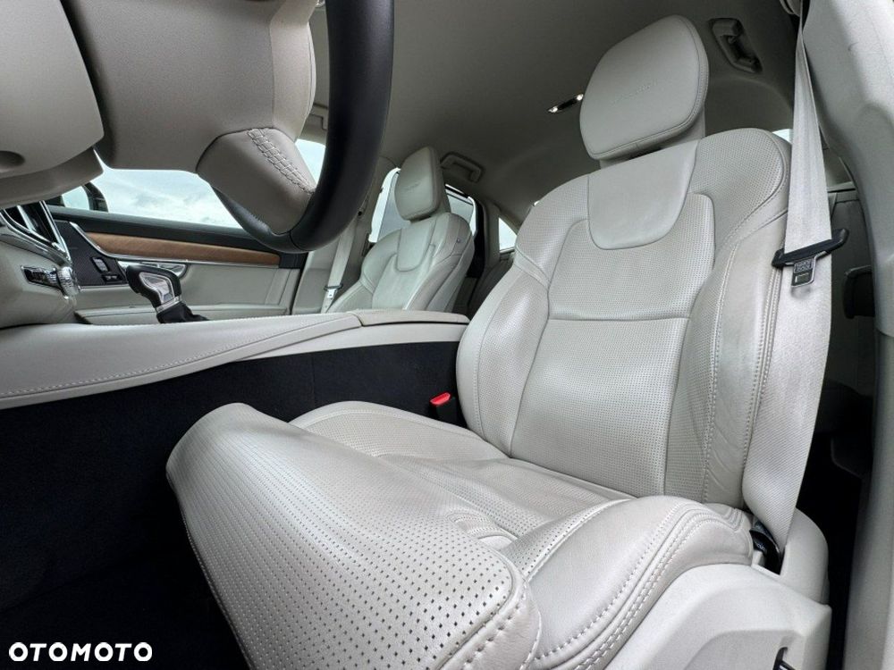 Volvo S90 - 15