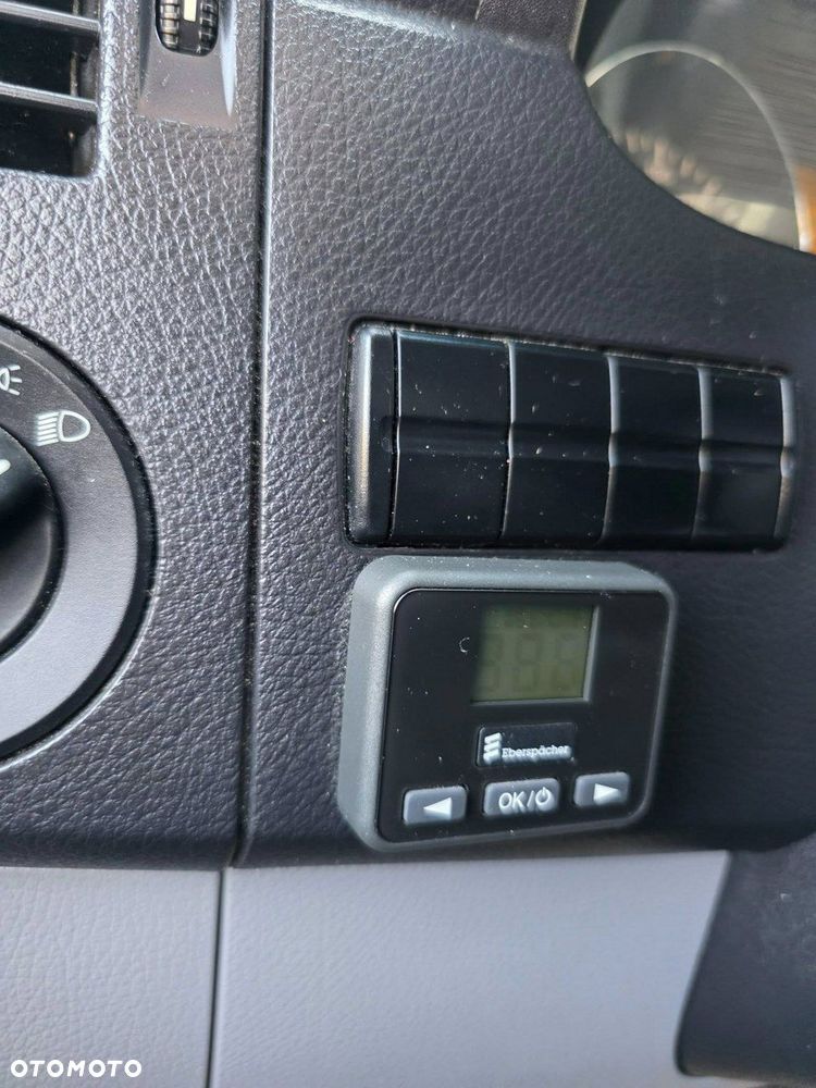 Mercedes-Benz Sprinter - 12