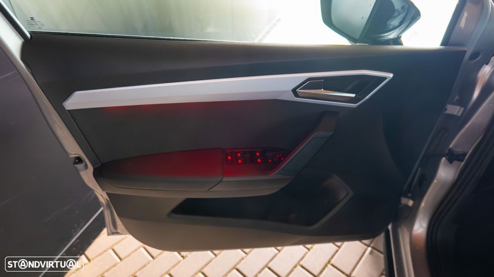 SEAT Arona 1.0 TSI FR - 11