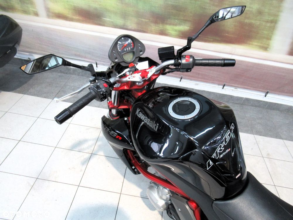Kawasaki ER - 9
