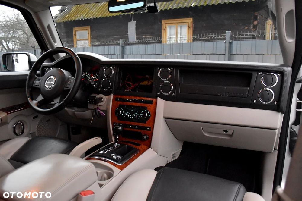 Jeep Commander 3.0 CRD DPF Automatik Overland - 28