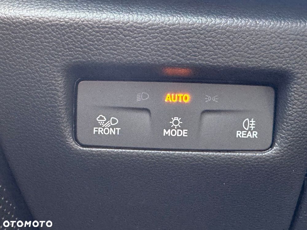 Skoda Superb 2.0 TDI SCR 4x4 Drive DSG - 14