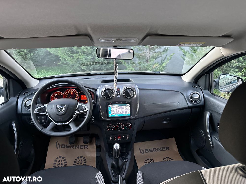 Dacia Sandero Stepway TCe 90 (S&S) Prestige - 18