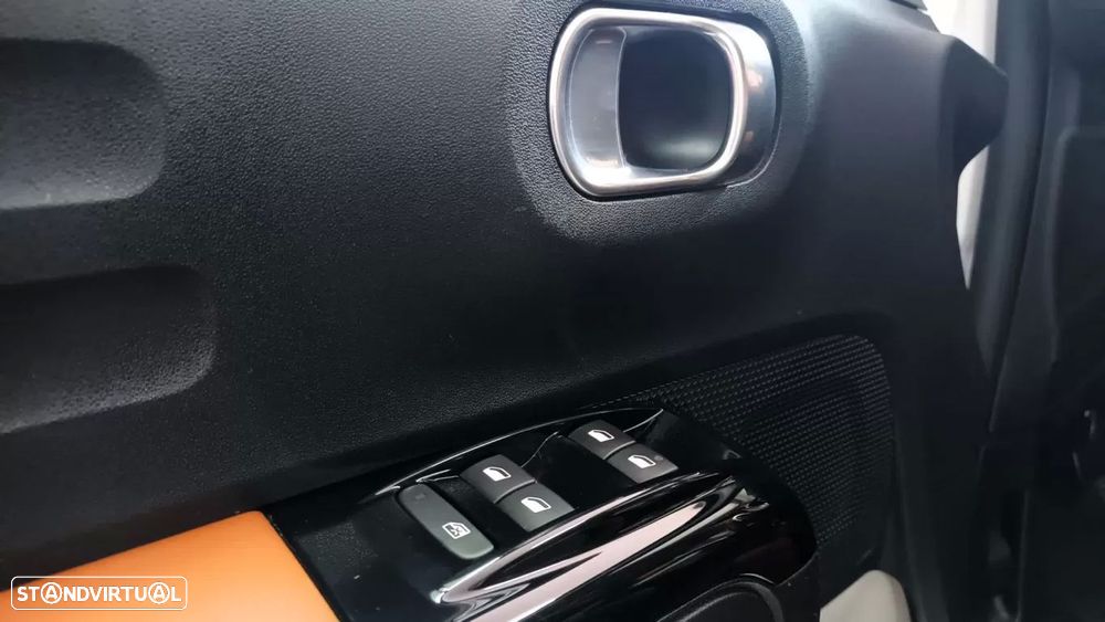 Citroën C3 1.2 PureTech Shine - 25