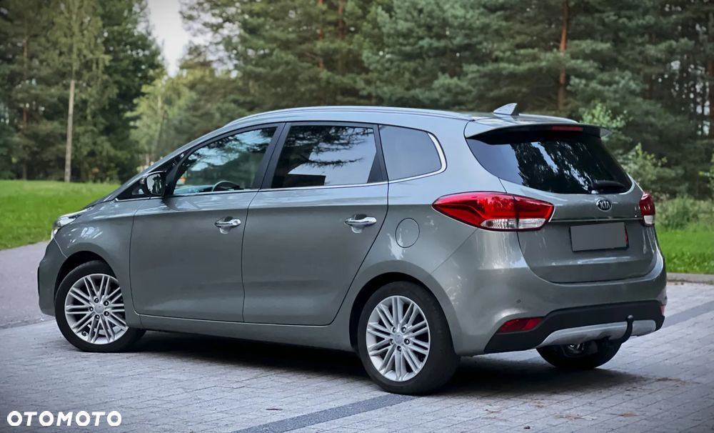 Kia Carens 1.7 CRDi 115 Dream-Team Edition - 4