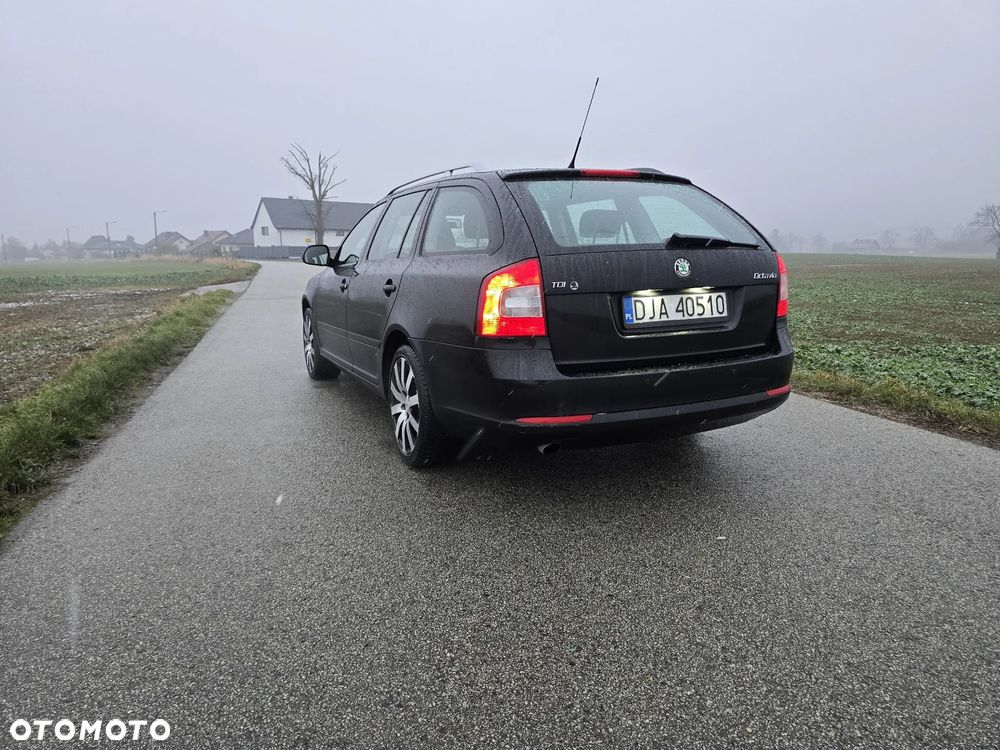 Skoda Octavia 1.6 TDI DPF Classic - 6