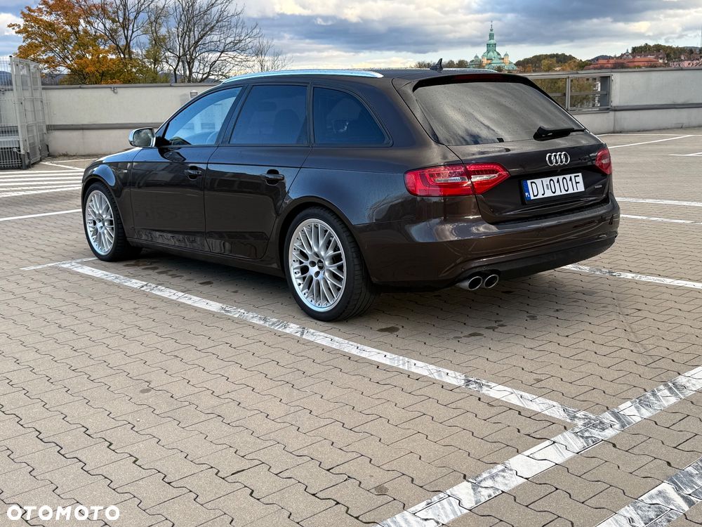 Audi A4 Avant 2014 photo 4
