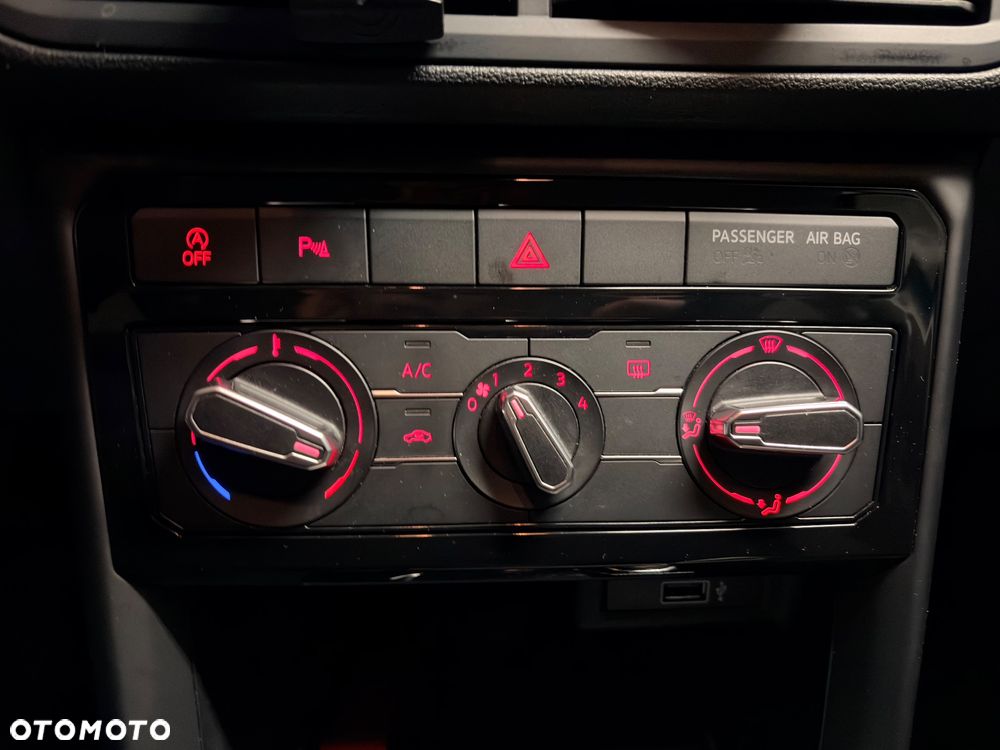 Volkswagen T-Cross 1.0 TSI Life - 16