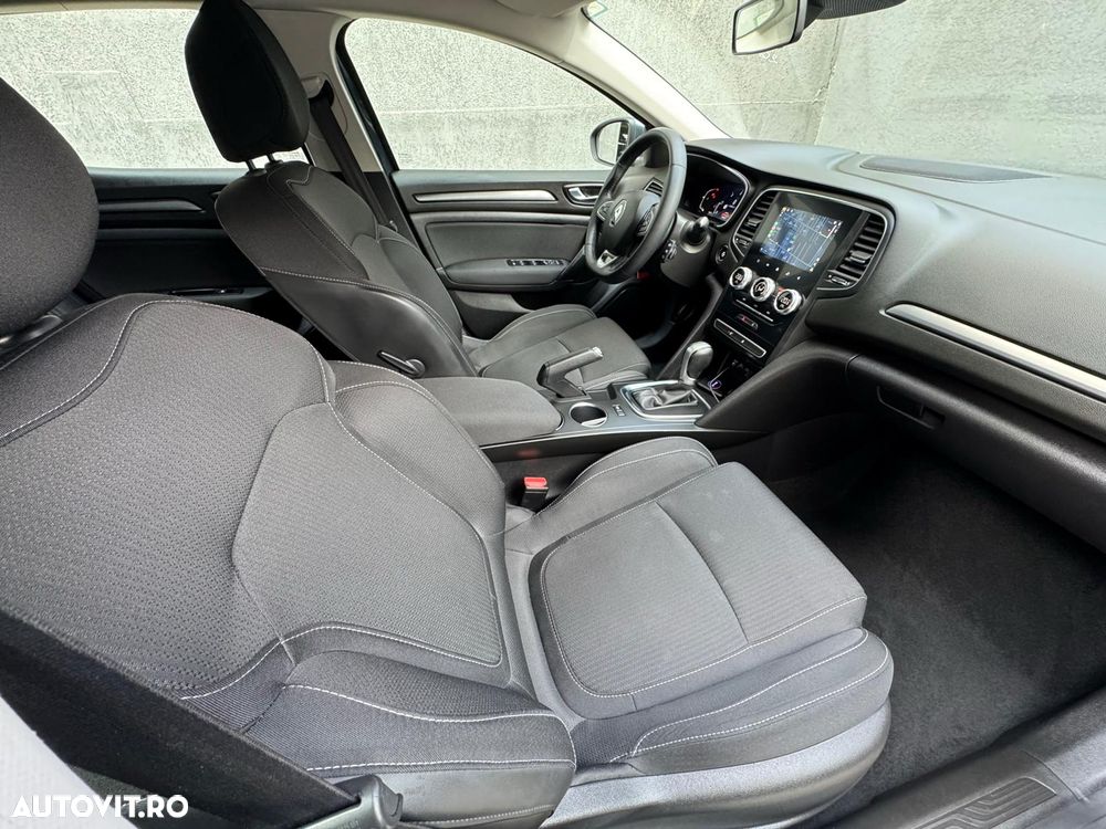 Renault Megane BLUE dCi EDC Limited - 11