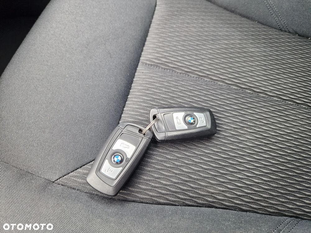 BMW Seria 1 118d DPF Edition Sport - 19